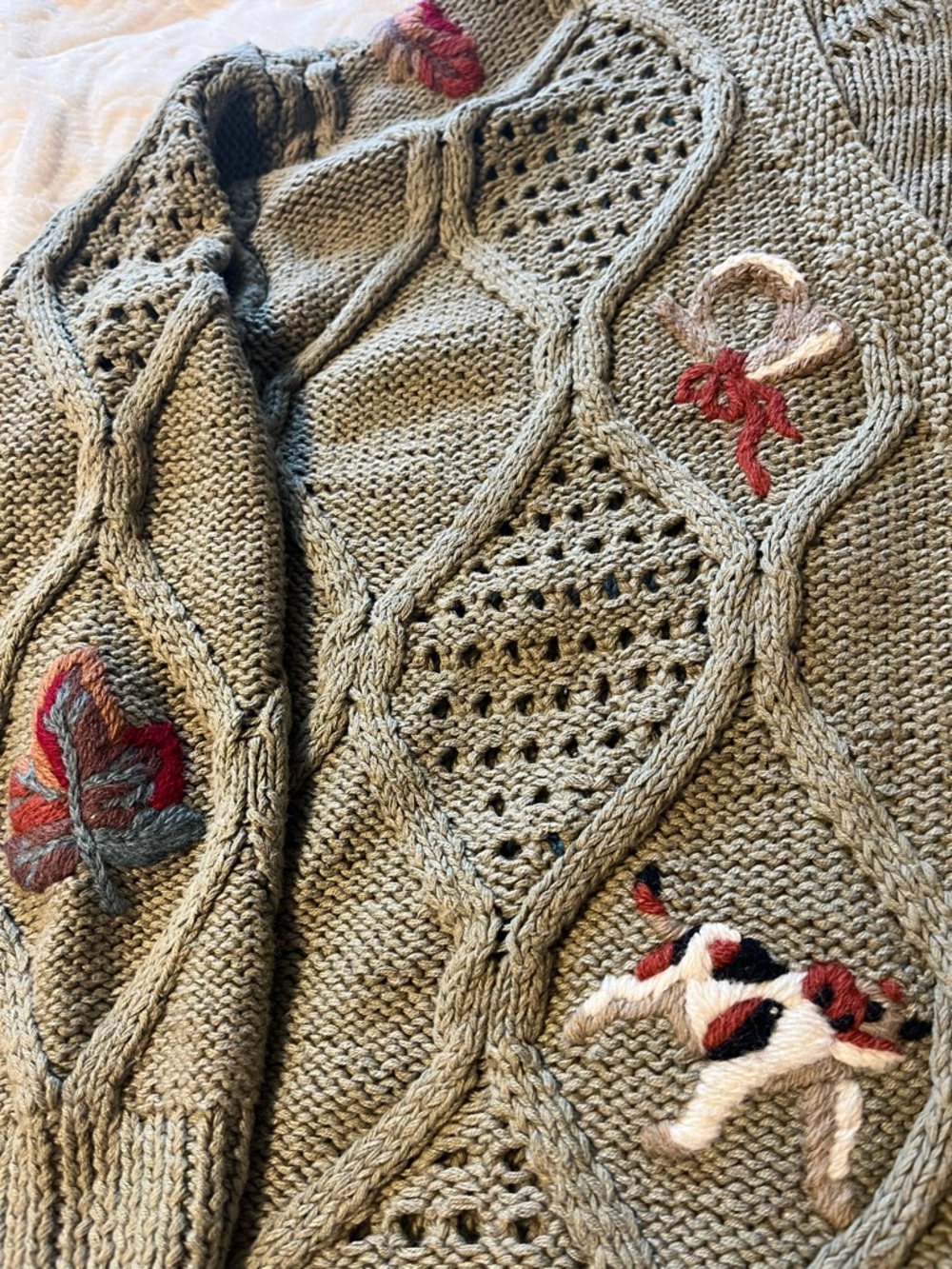 Susan Bristol Equestrian Theme Embroidered Cable Knit Cardigan - Picture 3 of 11